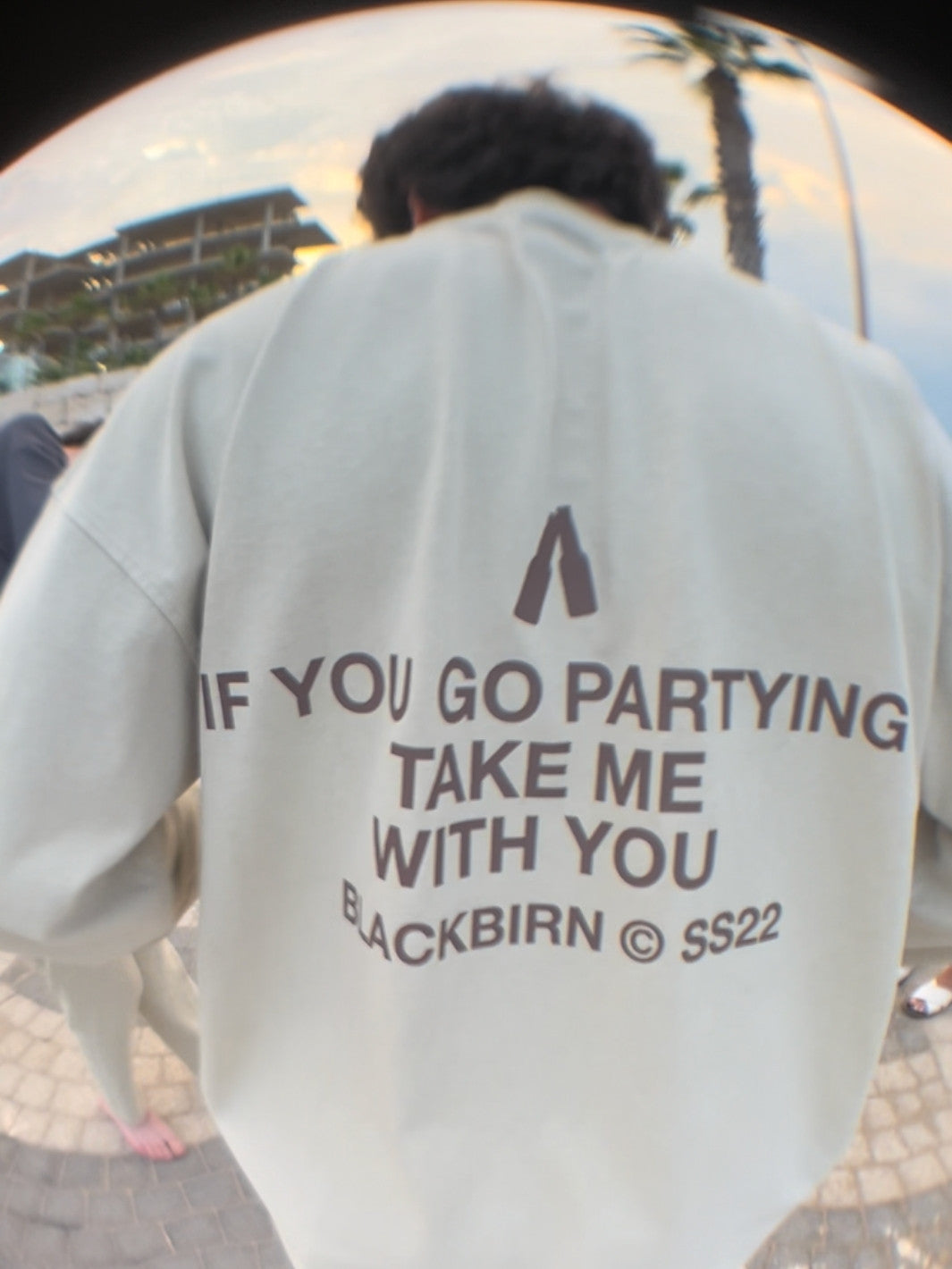 Beige Crewneck - Blackbirn